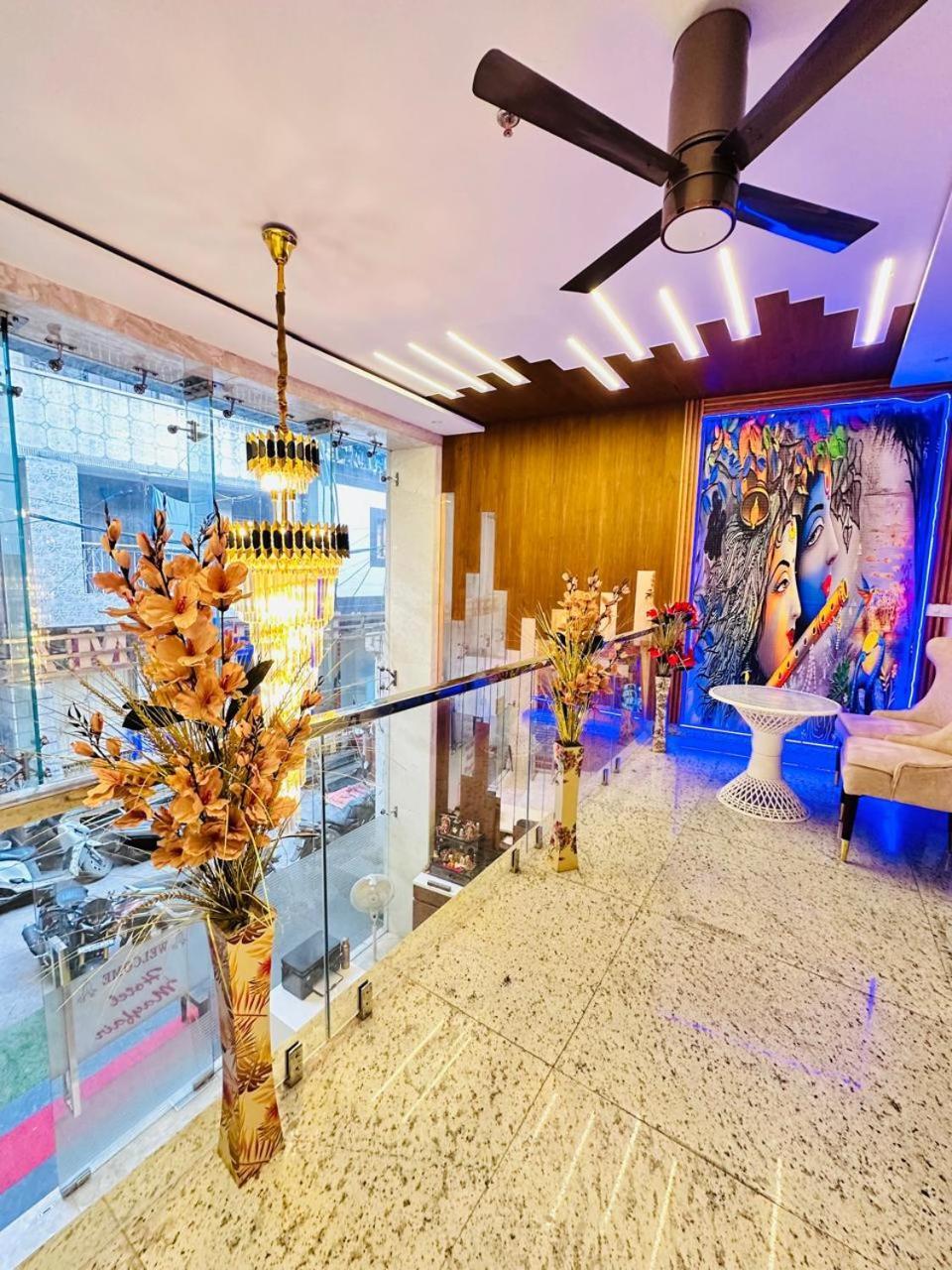 Hotel Mayfair Just A Minute Away From New Delhi Railway Station And Connaught Place Exterior photo