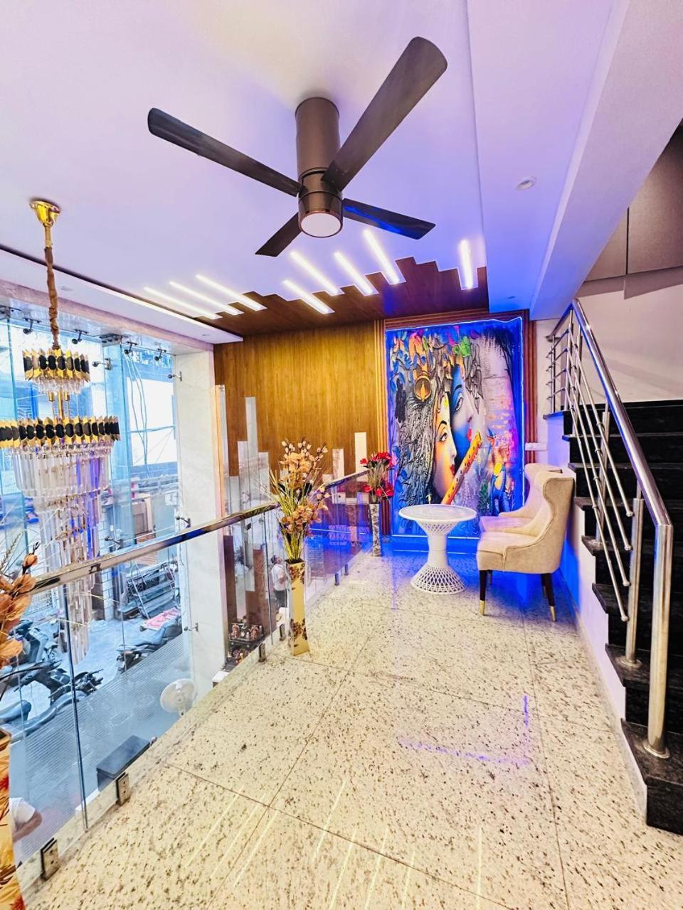 Hotel Mayfair Just A Minute Away From New Delhi Railway Station And Connaught Place Exterior photo