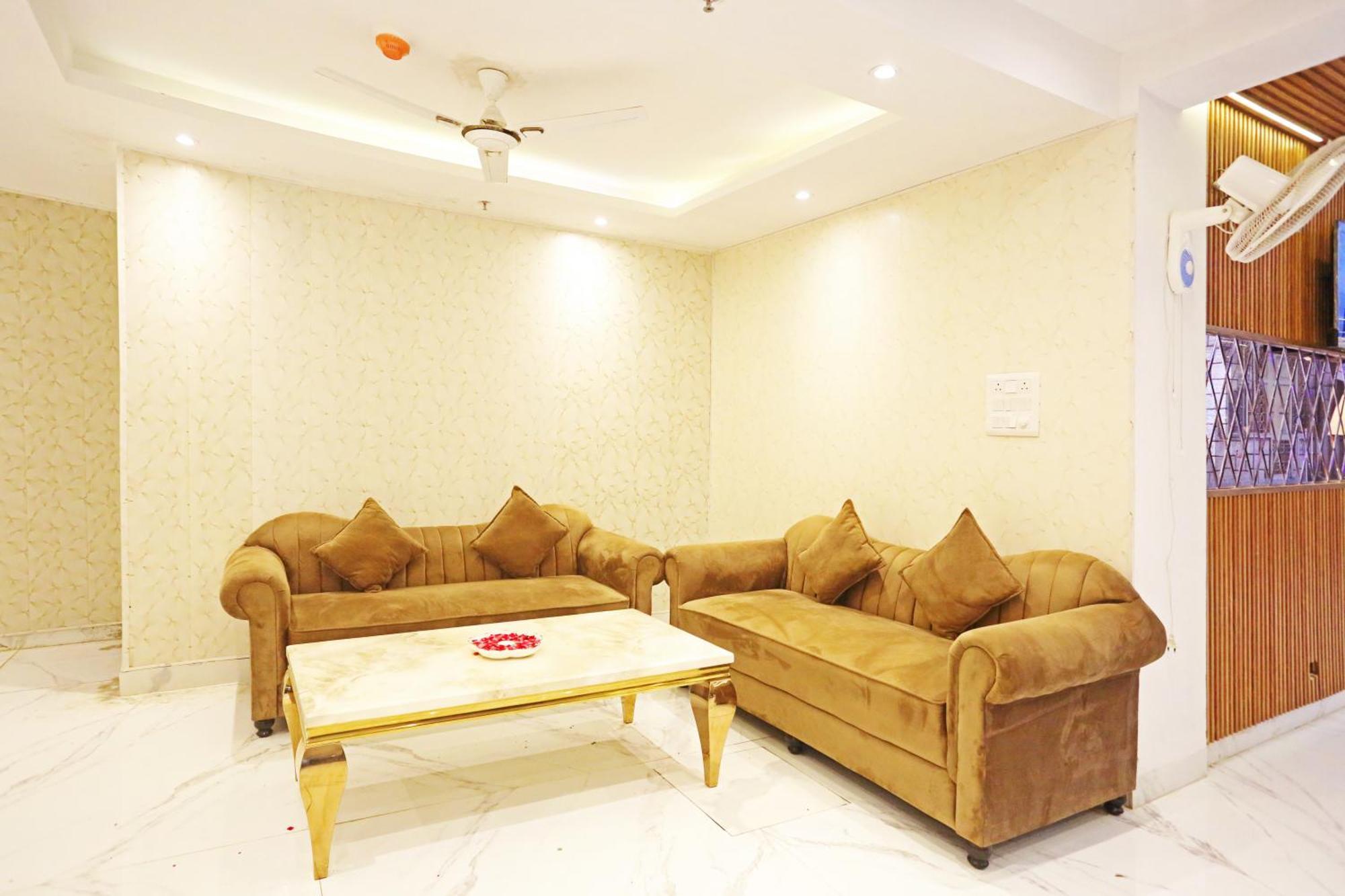 Hotel Mayfair Just A Minute Away From New Delhi Railway Station And Connaught Place Exterior photo